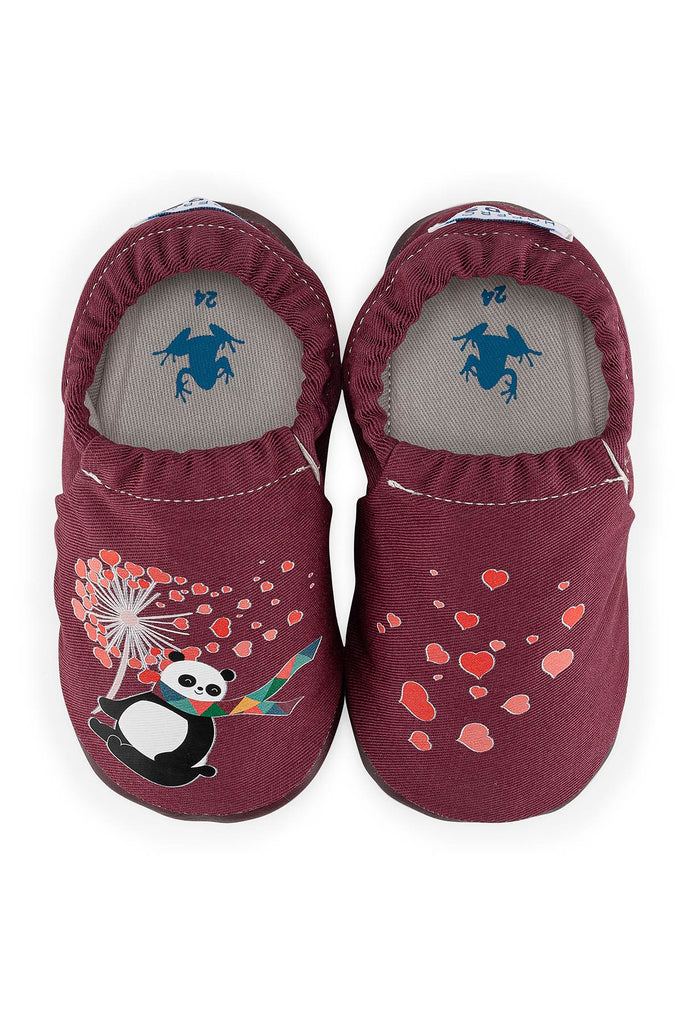 Flying Hearts Hyper - Magenta Purple - Barfuß Kitaschuhe & Hausschuhe - Hopfrög Kids aus weicher 100 % Baumwolle - OrthoFlex® Einlegesohle- BioVegan® Leder - WikoBaby