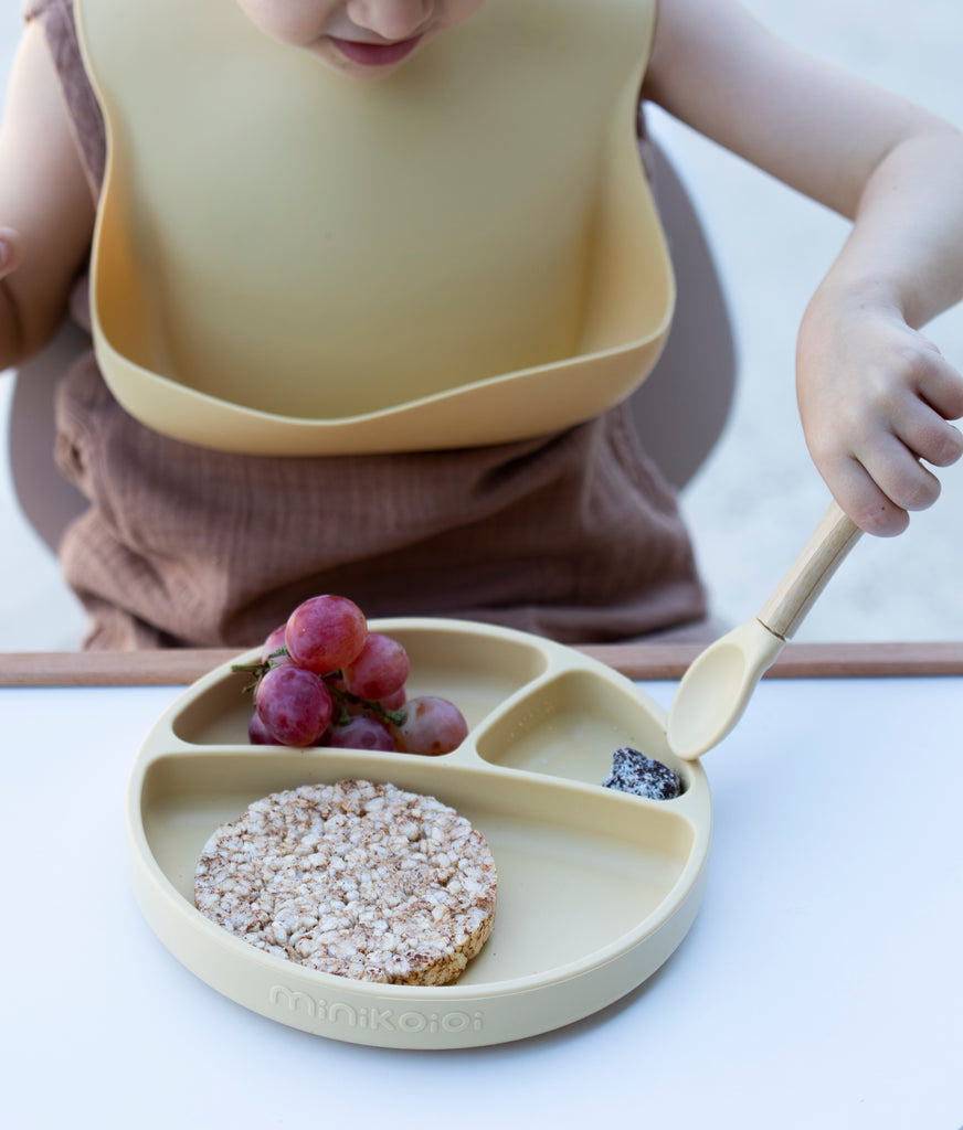 Minikoioi BLW Set II (Baby Led Weaning Set) -100% lebensmittelechtem Silikon - Geschirr Sets für Babys und Kleinkinder - WikoBaby