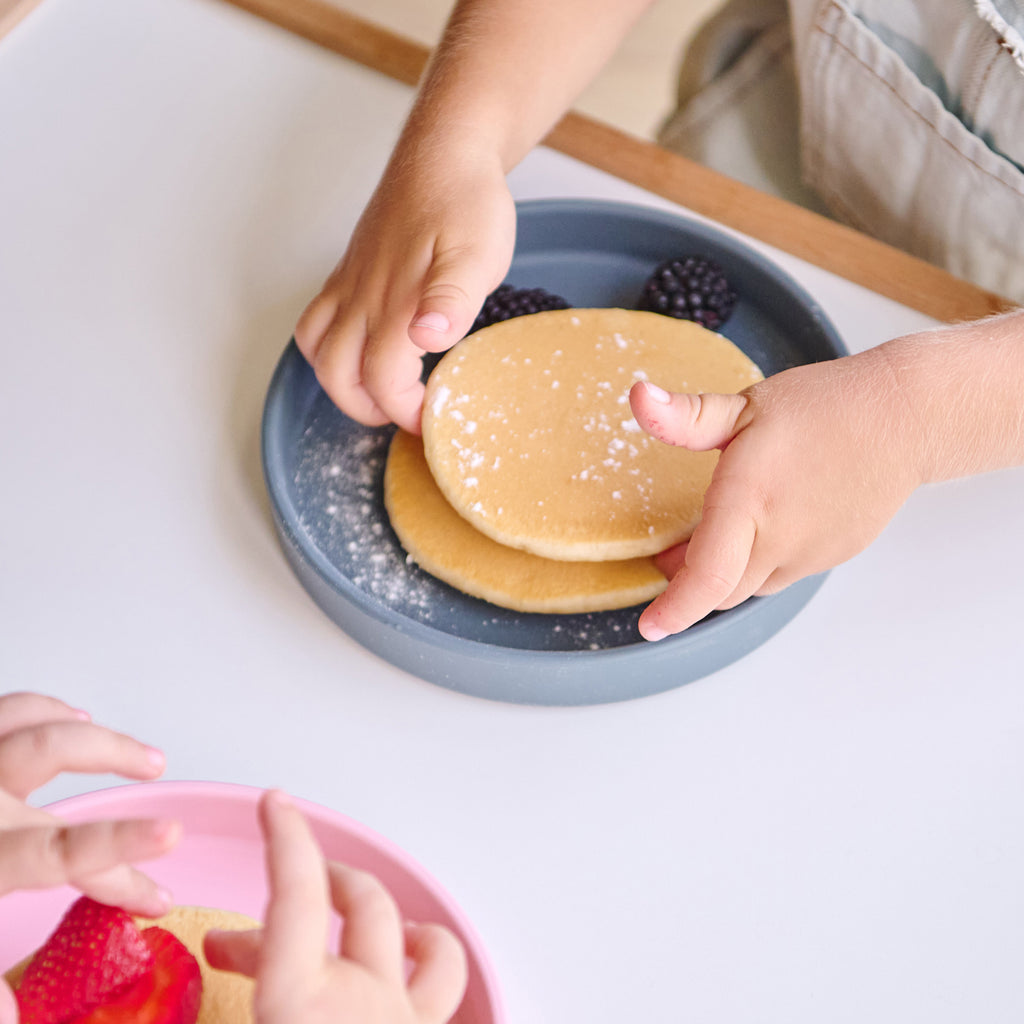 Minikoioi Basics Plate- Kinderteller - 100% lebensmittelechtem Silikon - BPA Frei - WikoBaby