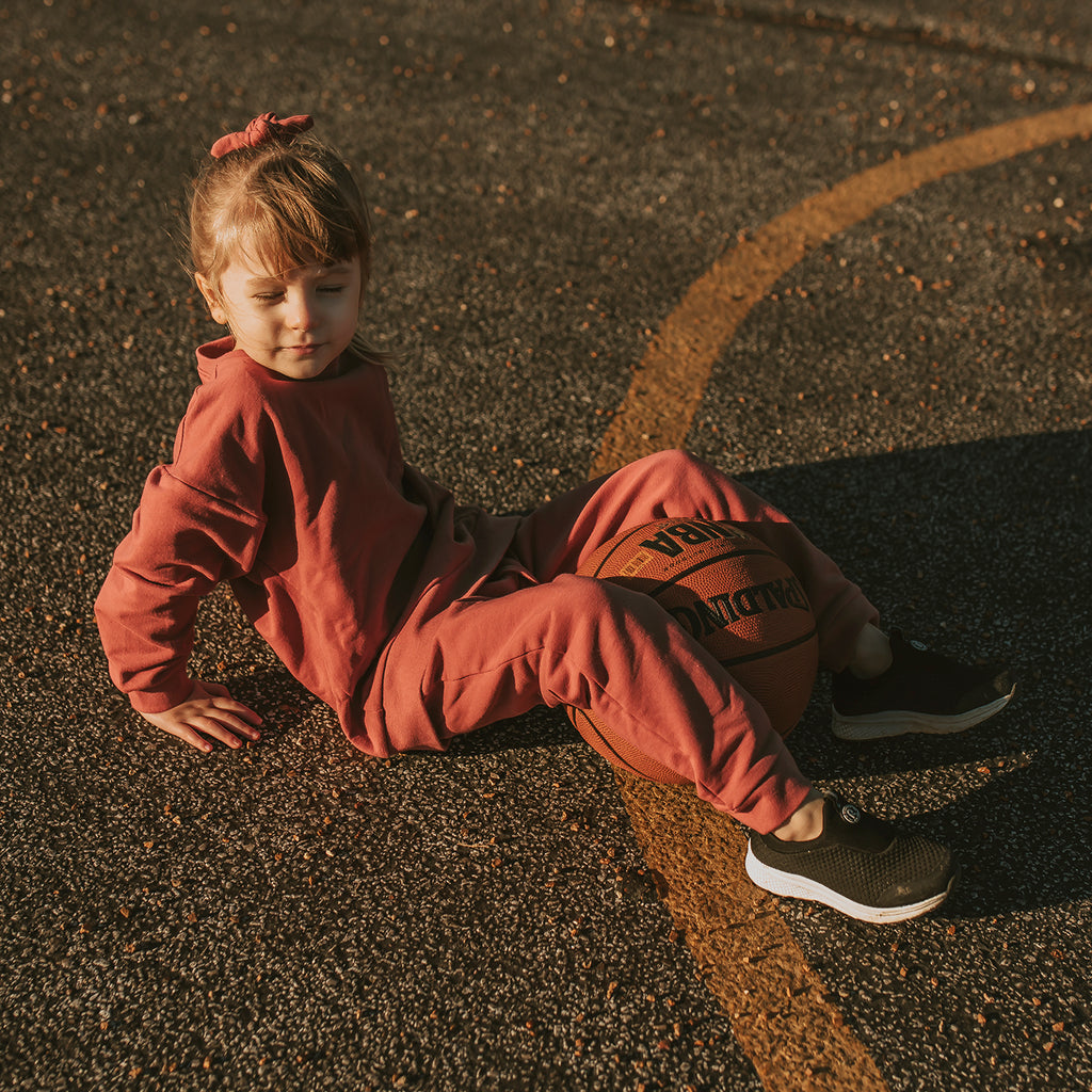 Apple Love Sweatshirt und Jogginghose- Antebies 95% Bio-Baumwolle 5% EA - WikoBaby